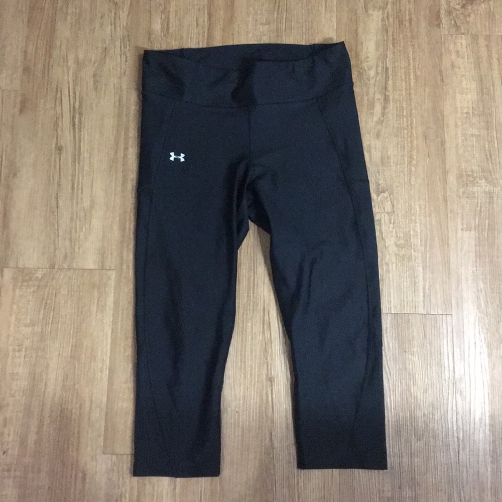 Under armour cropped leggings